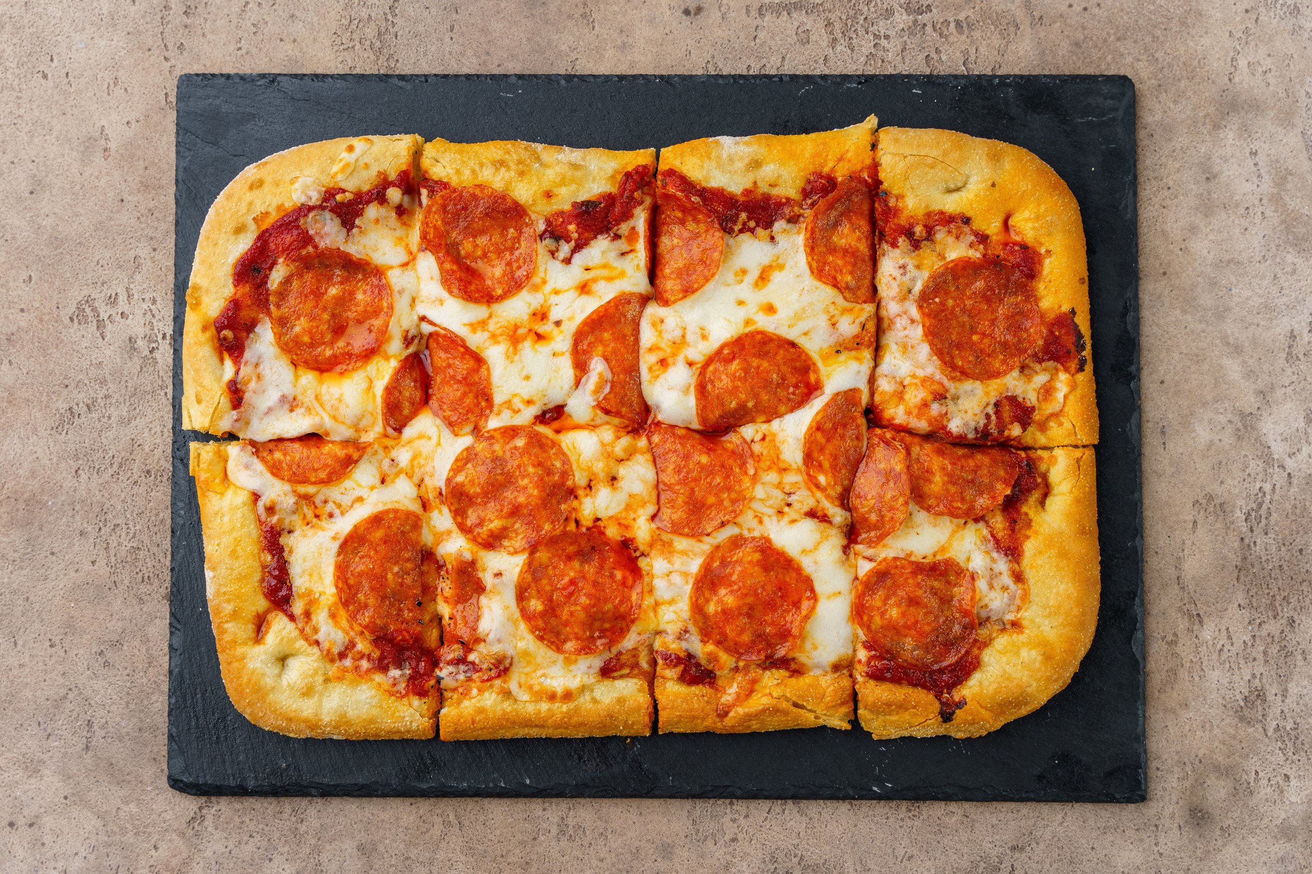 хорошая пицца отличная пицца пепперони и сыр на равные части фото 79