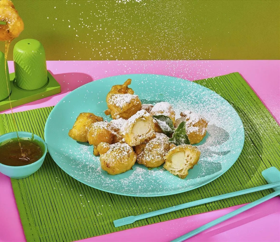 Попкорн из яблок в соусе манго