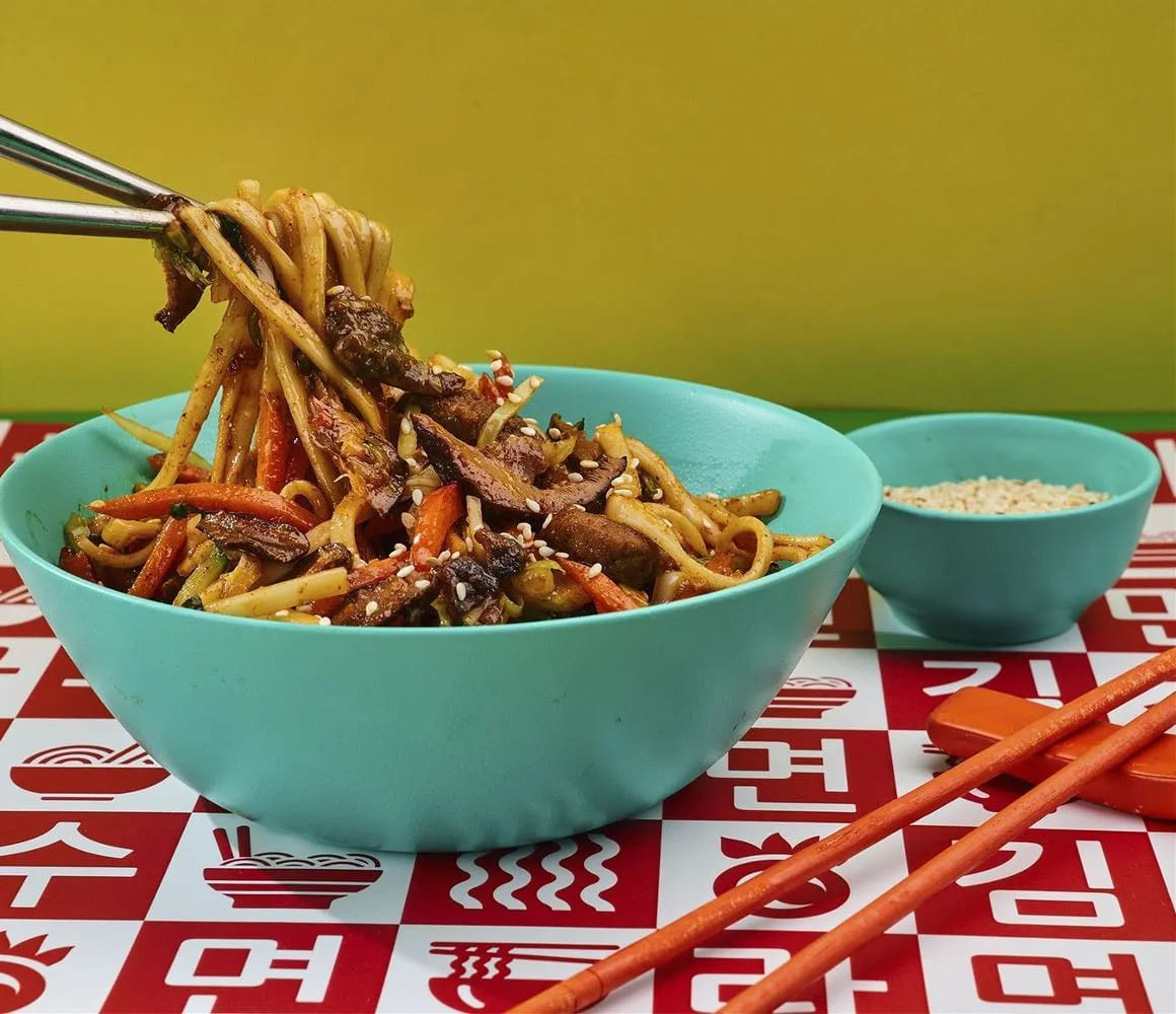 Вок с говядиной в жгучем соусе