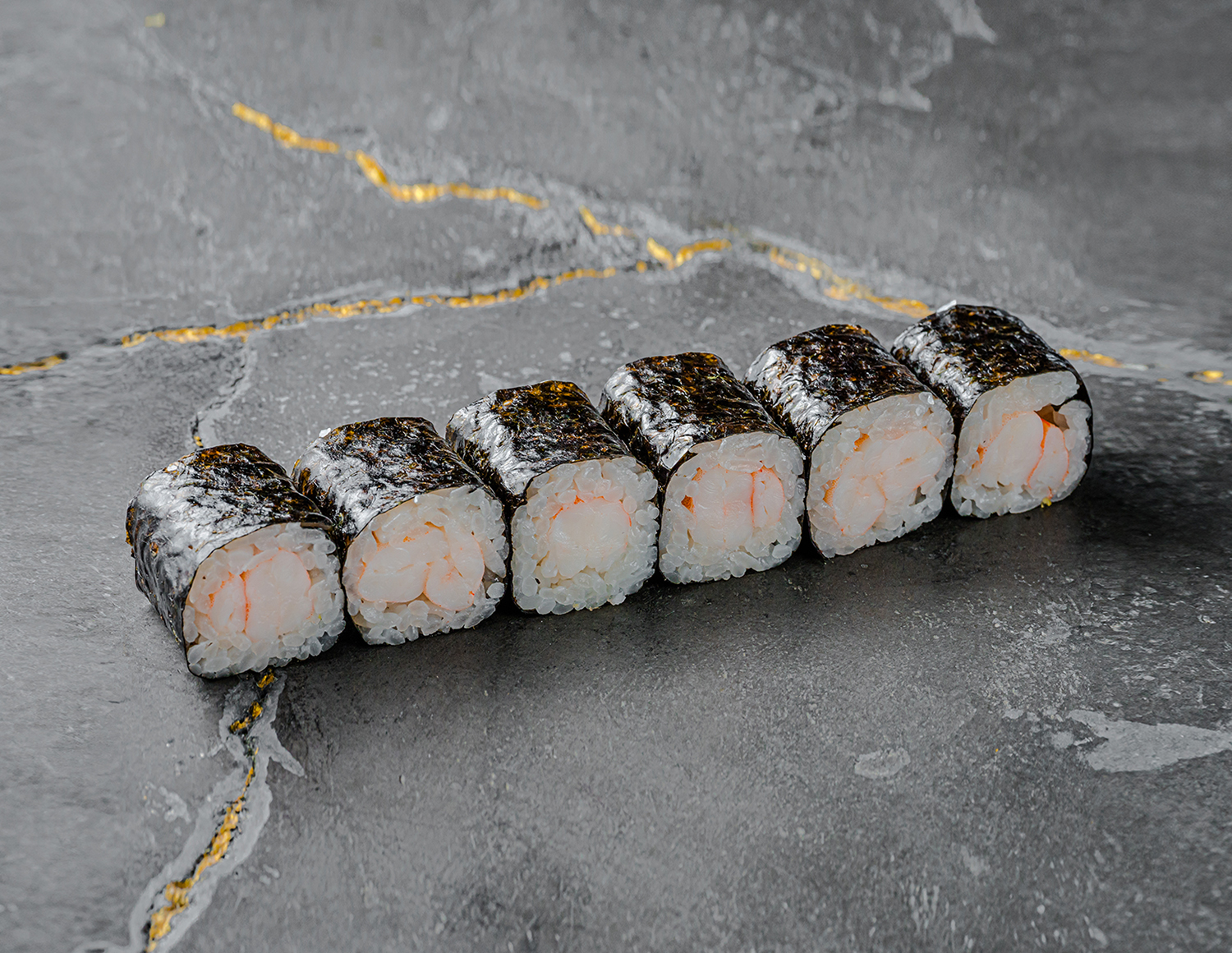 Классический Ролл с тигровой креветкой